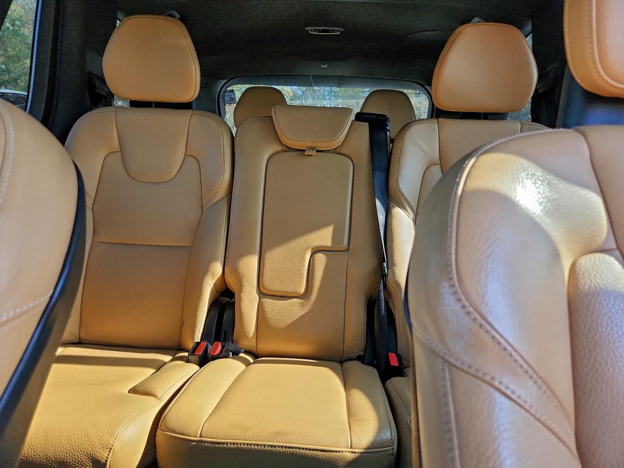 Volvo XC90 T6 Image 4