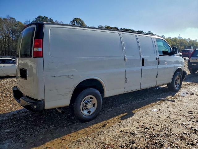 Chevrolet Express Image 7