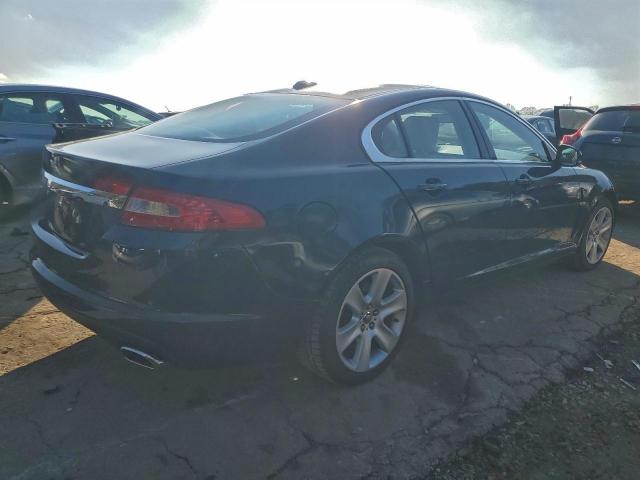 Jaguar XF Luxury Image 2