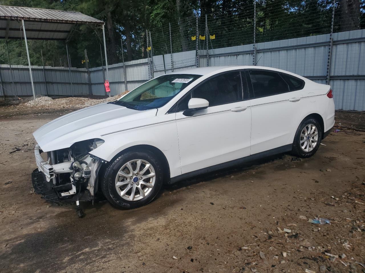 Ford Fusion S Image 1