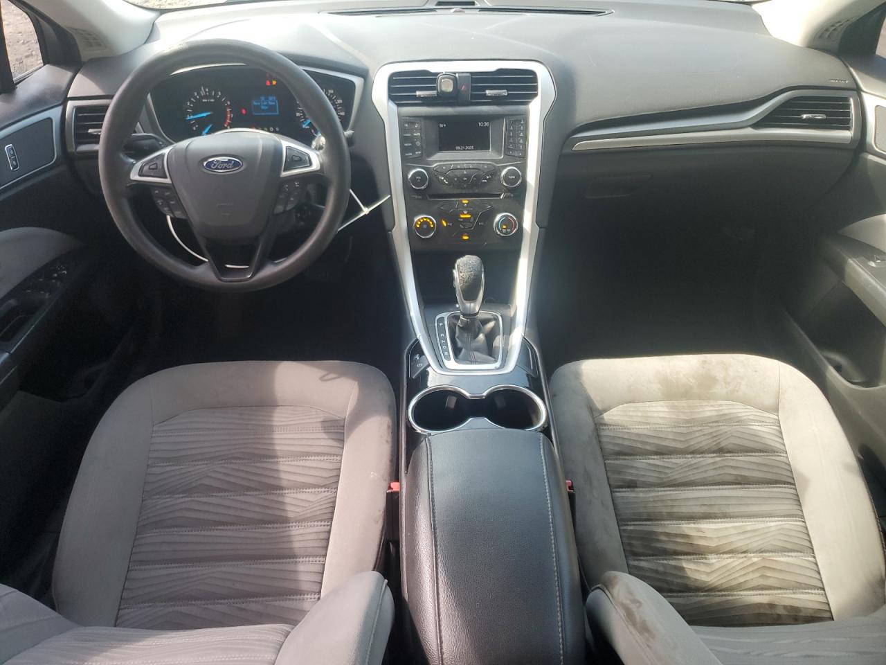 Ford Fusion S Image 7