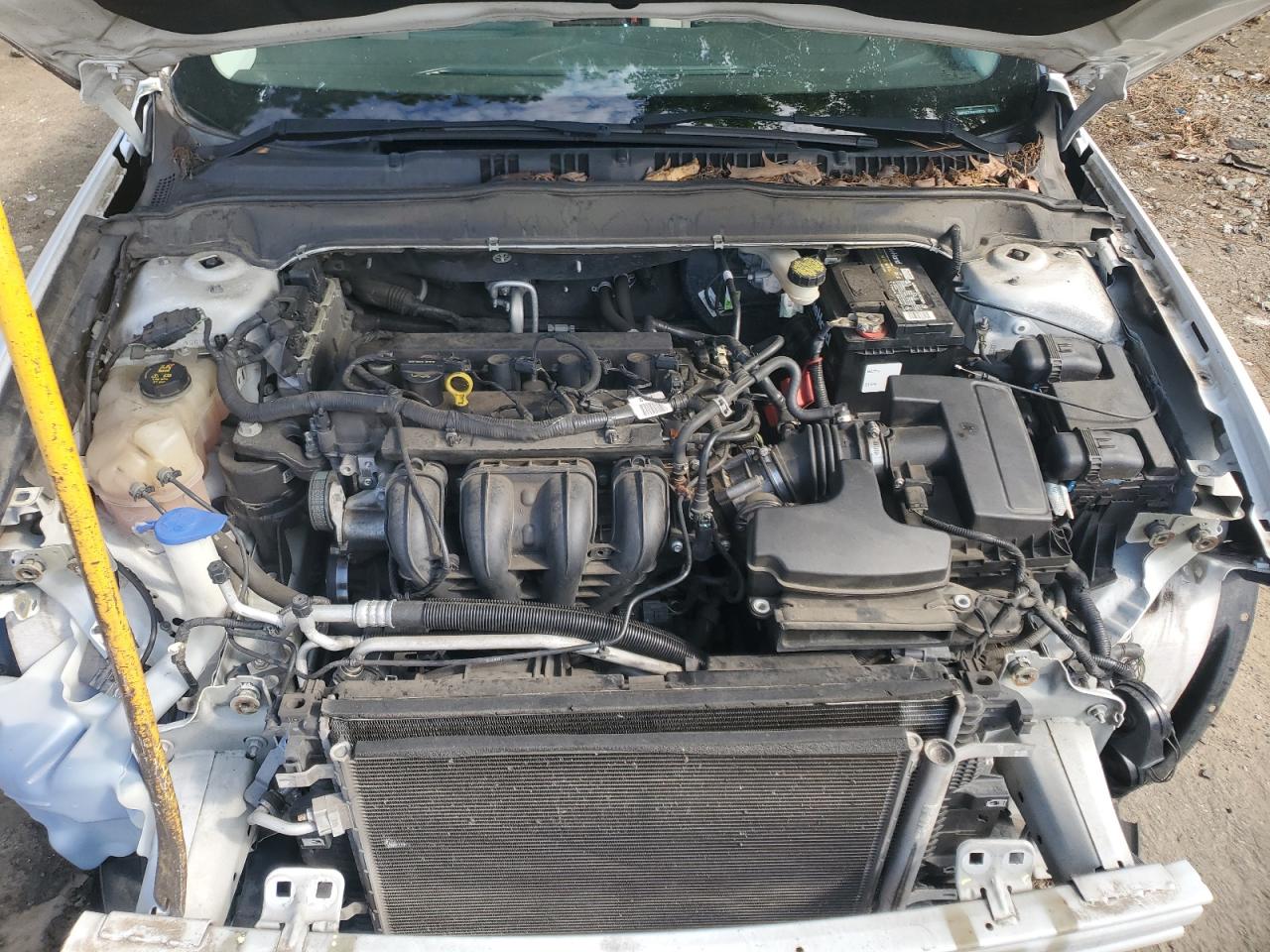 Ford Fusion S Image 8