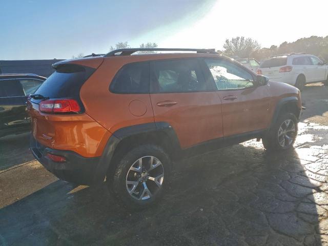 Jeep Cherokee Trailhawk Image 8