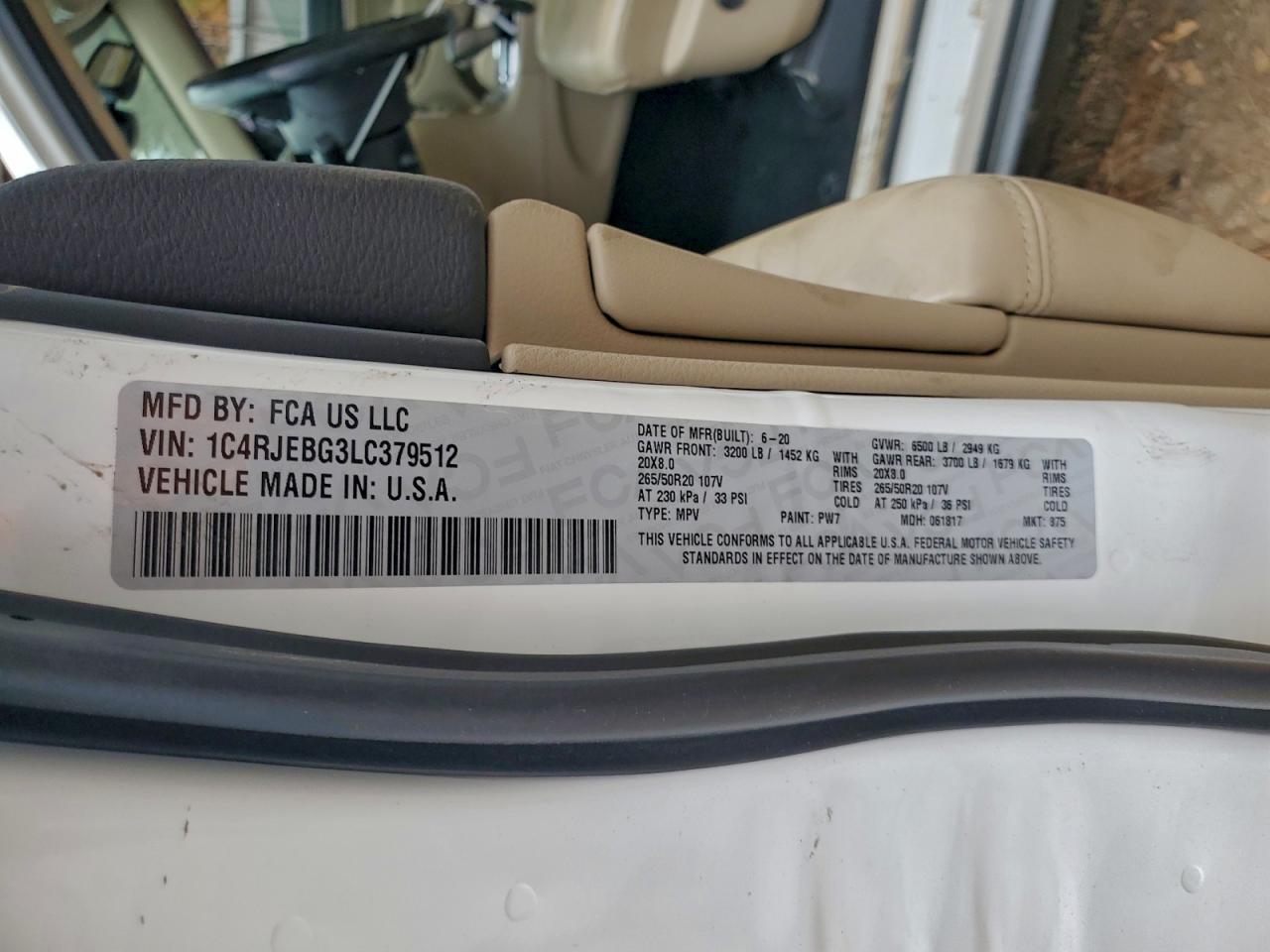 Jeep Grand Cherokee Limited Image 12