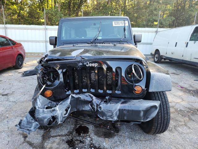 Jeep Wrangler Sahara Image 3