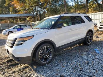  Salvage Ford Explorer