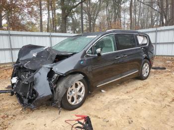  Salvage Chrysler Pacifica