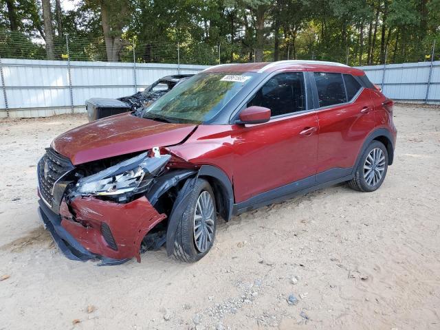  Salvage Nissan Kicks