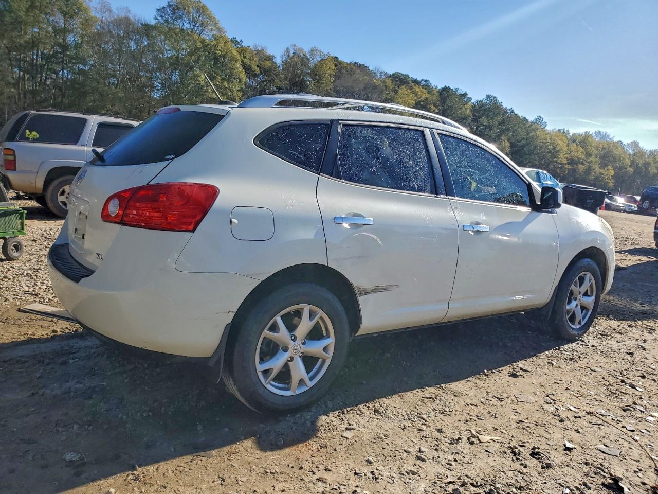 Nissan Rogue S Image 11