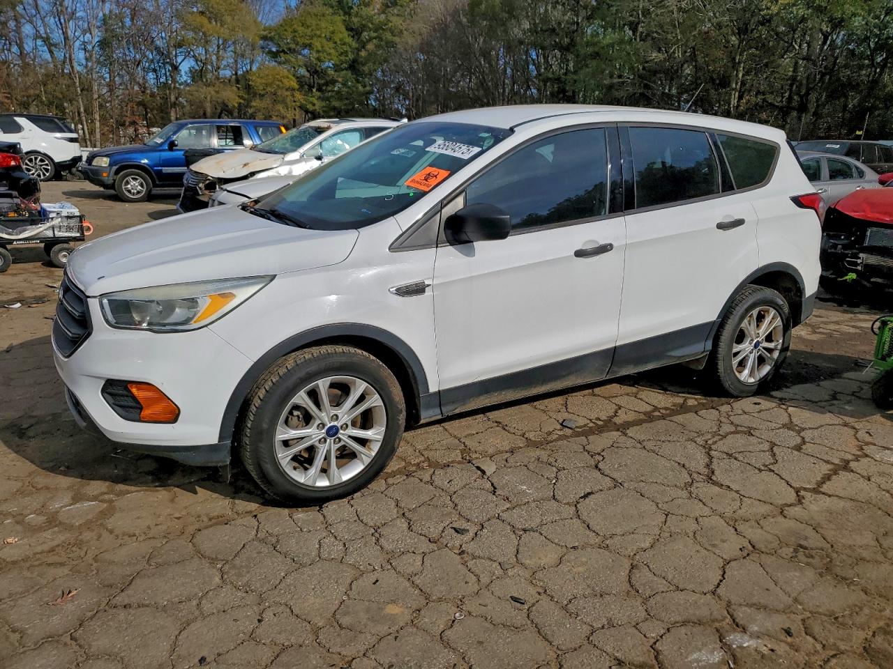 Ford Escape S Image 1