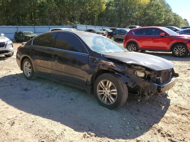 Nissan Altima Base Image 8