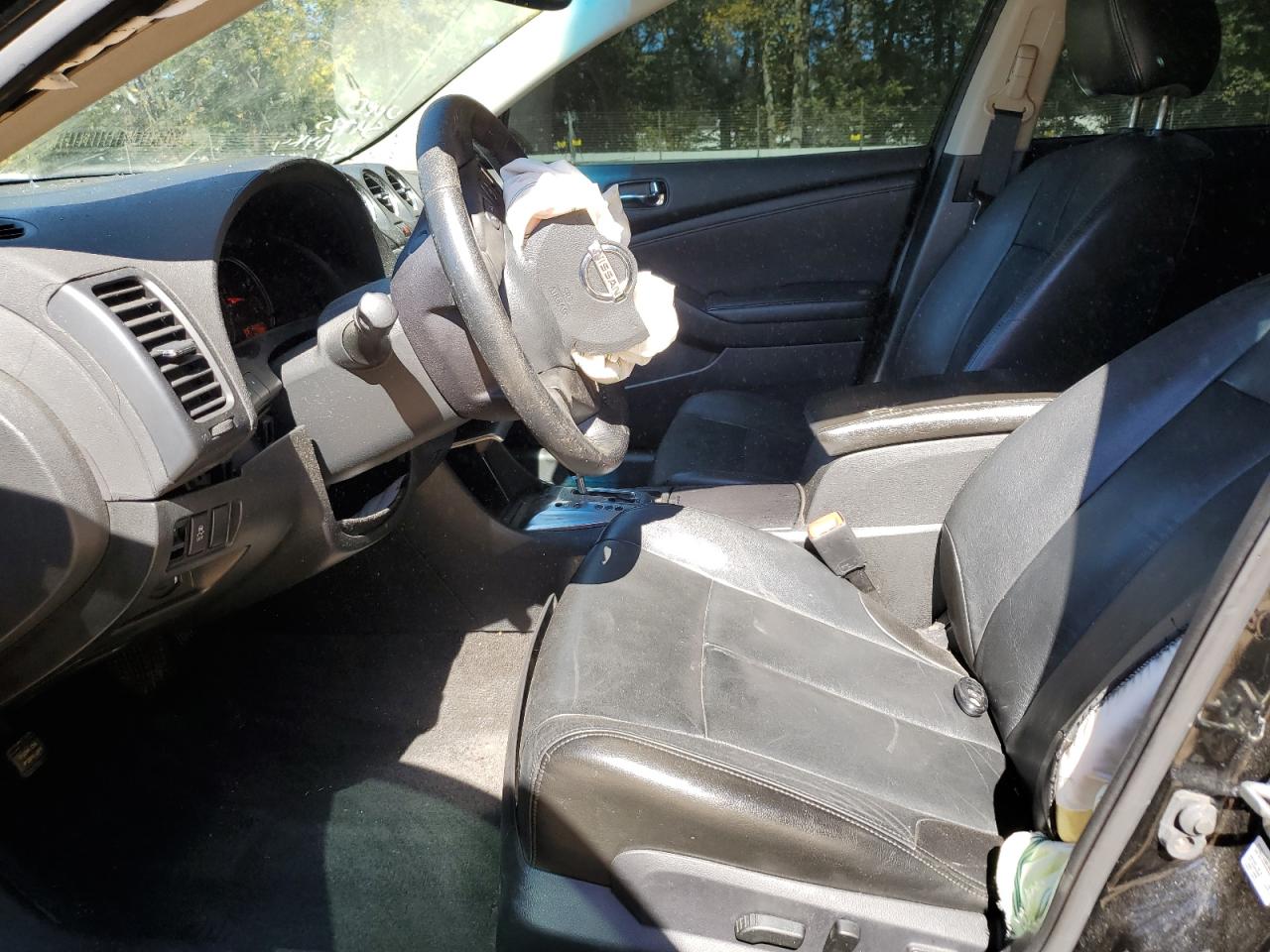 Nissan Altima Base Image 3