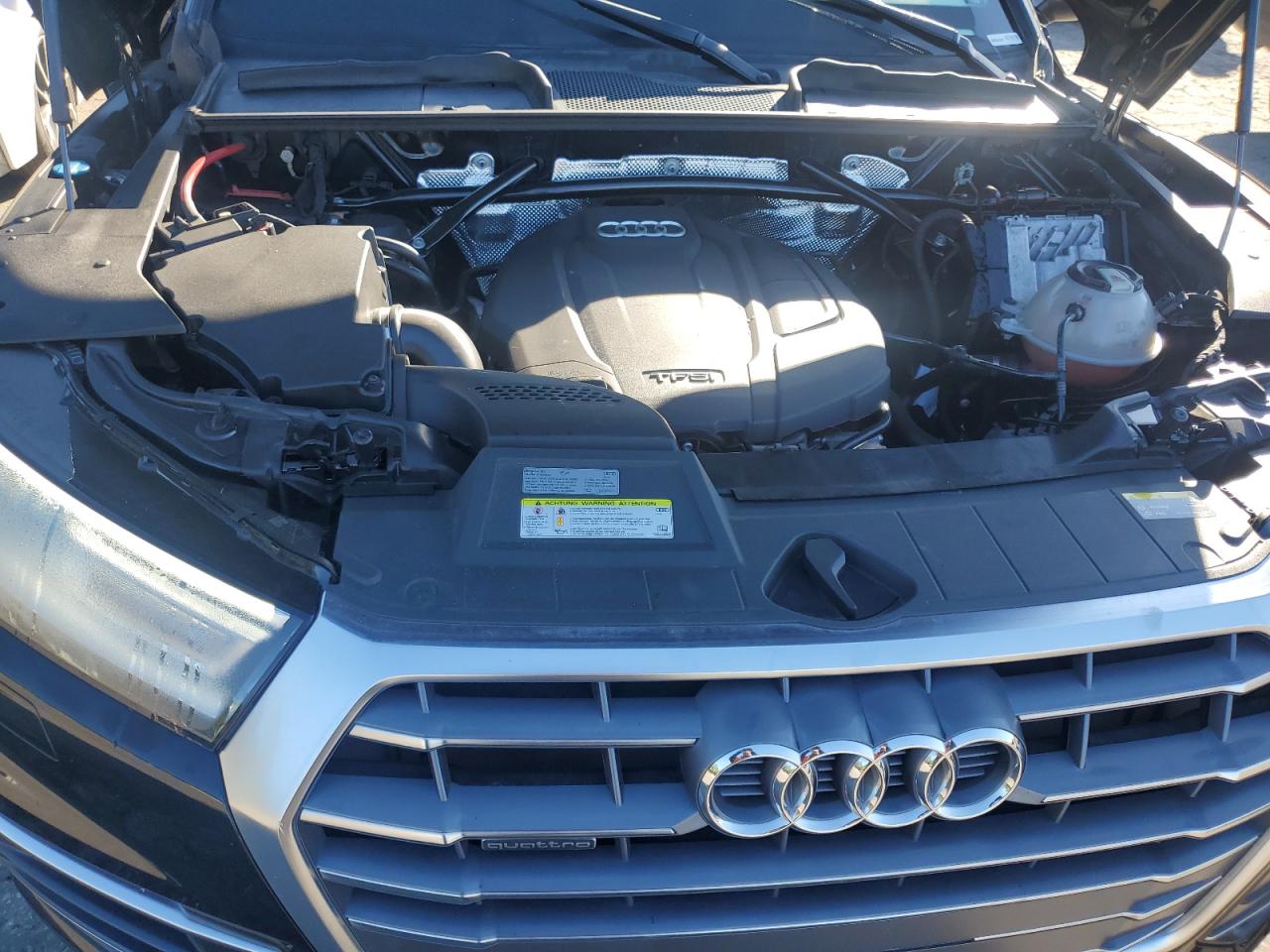 Audi Q5 Premium Image 8