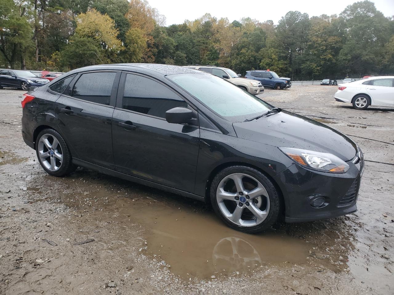 Ford Focus S Image 2