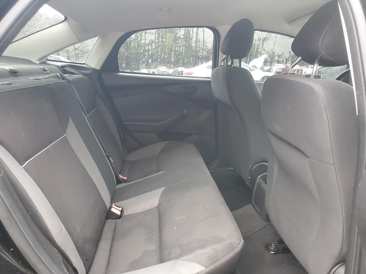 Ford Focus S Image 6