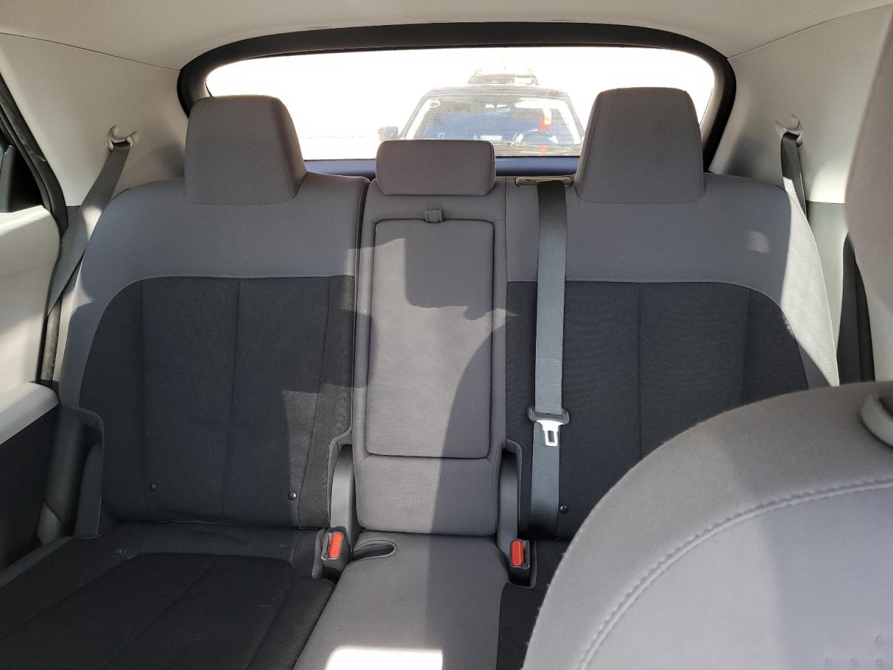 Hyundai Ioniq Se Image 3