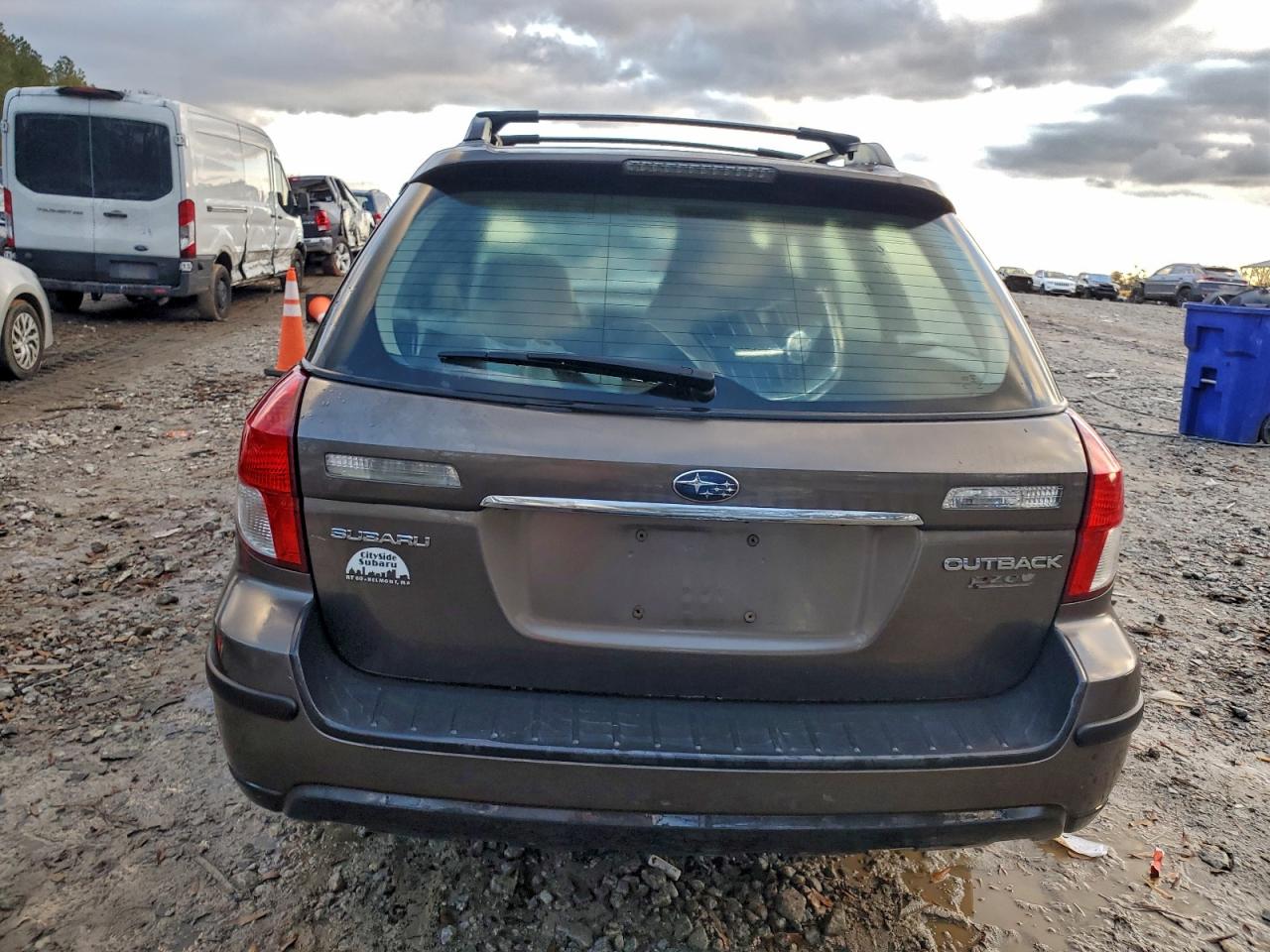 Subaru Outback 2.5i Image 5