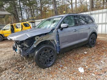  Salvage Kia Telluride