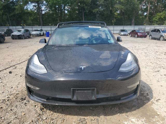 Tesla Model 3 Image 3