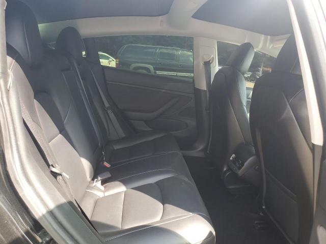 Tesla Model 3 Image 7