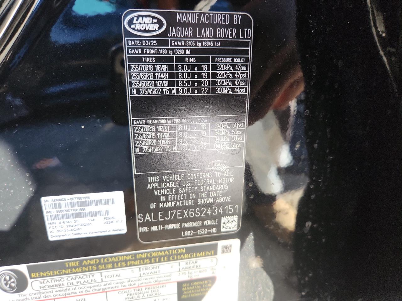 Land Rover Defender 110 S Image 6