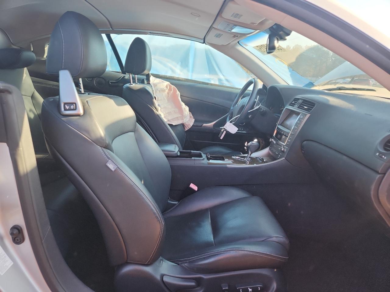 Lexus Is 250 Image 9