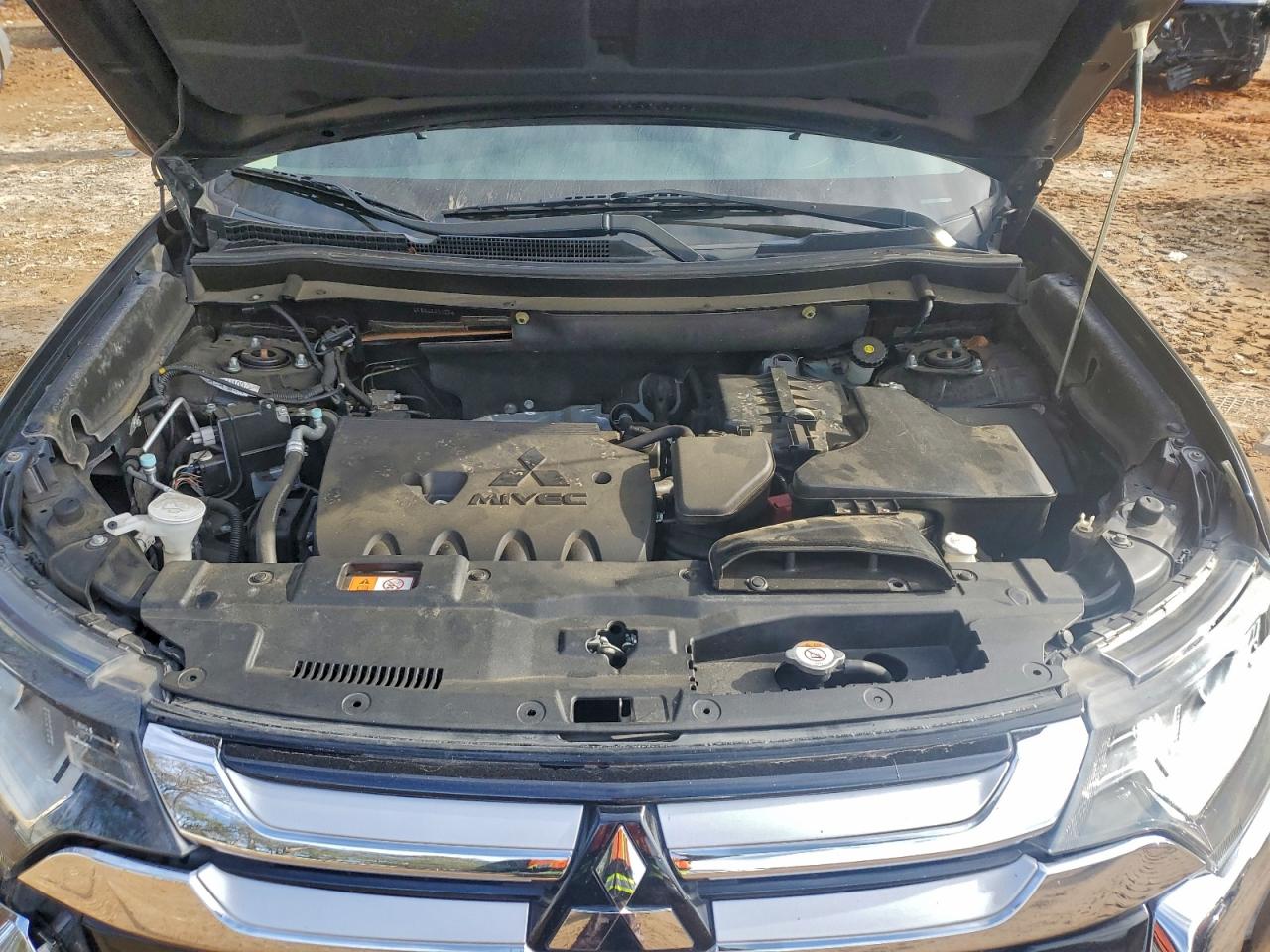 Mitsubishi Outlander Es Image 3