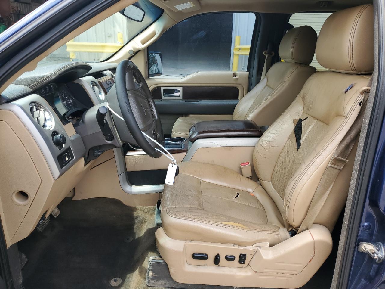 Ford F-150 Supercrew Image 6