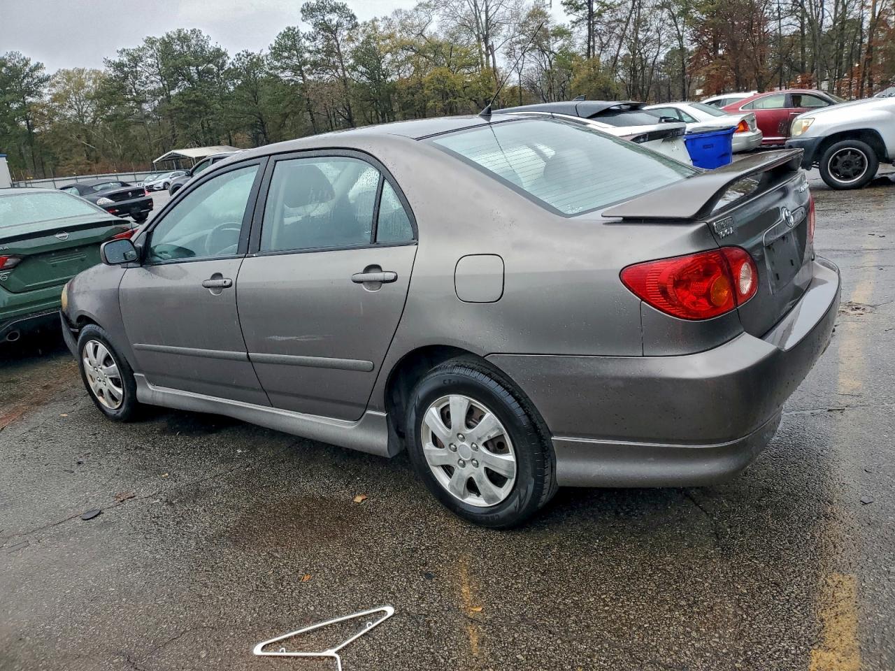 Toyota Corolla Ce Image 3