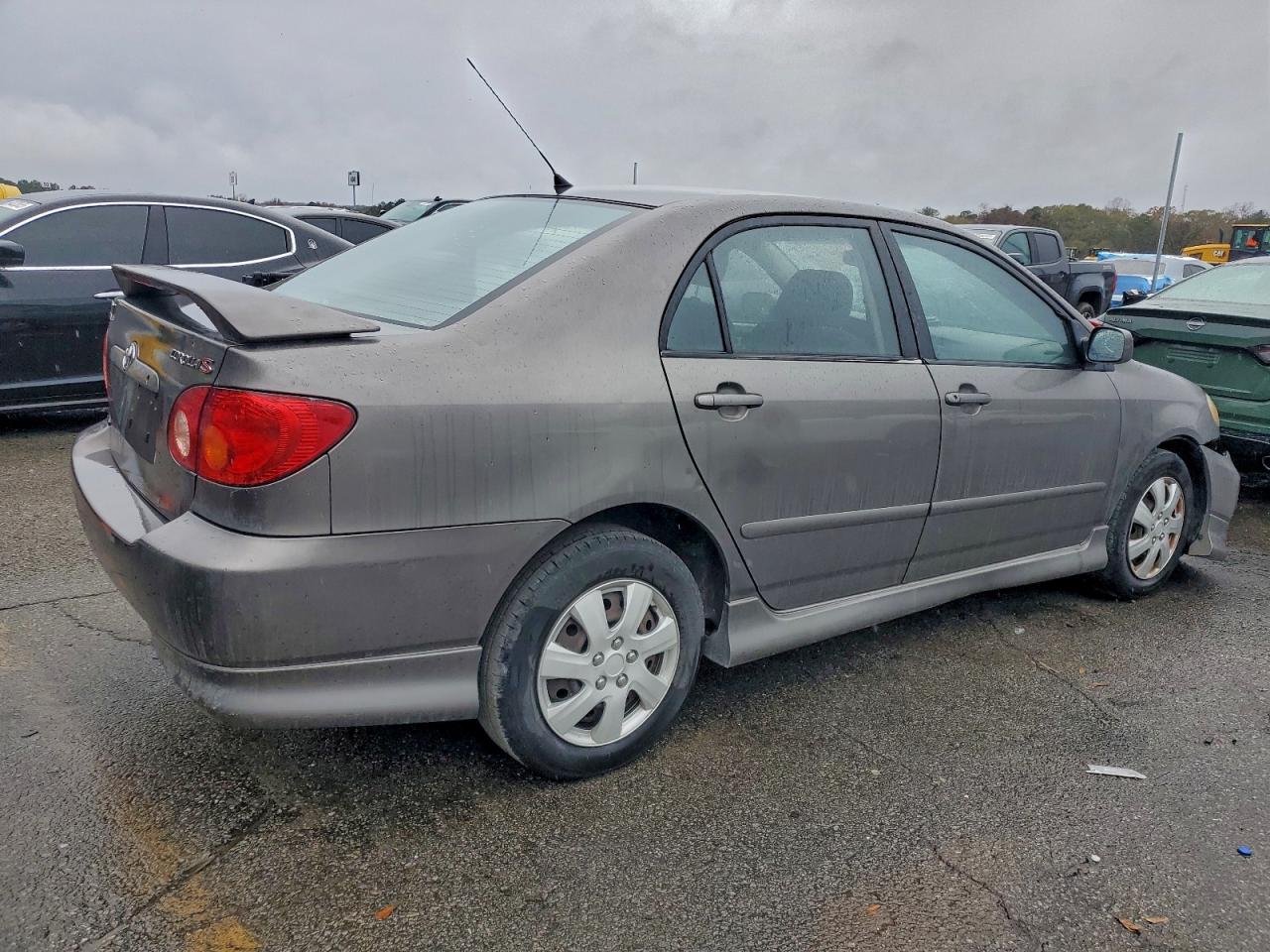 Toyota Corolla Ce Image 2
