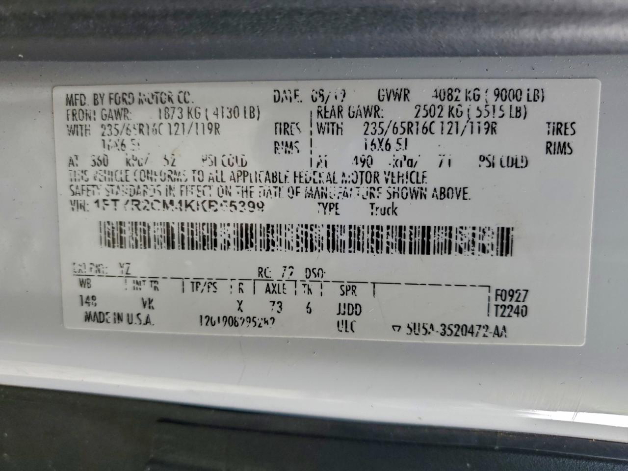 Ford Transit T-250 Image 11