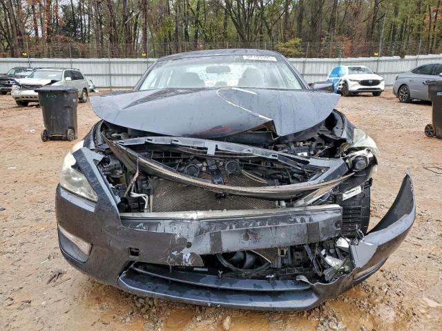 Nissan Altima 2.5 Image 2