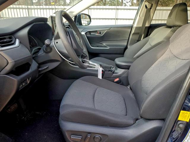 Toyota RAV4 Xle Image 11