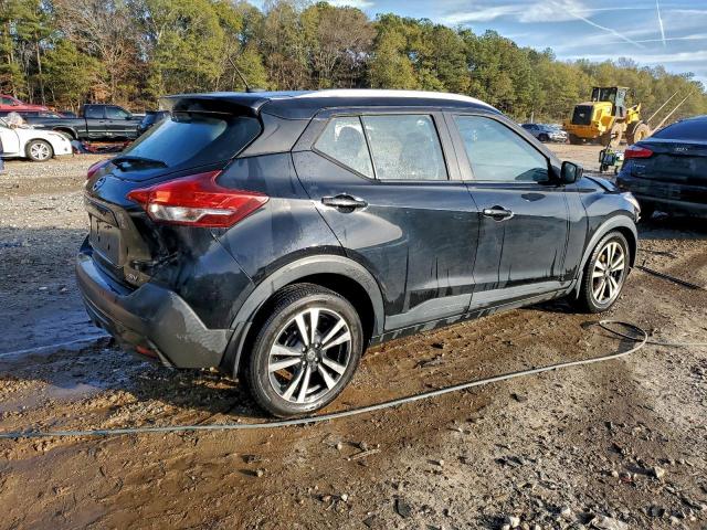 Nissan Kicks S Image 11