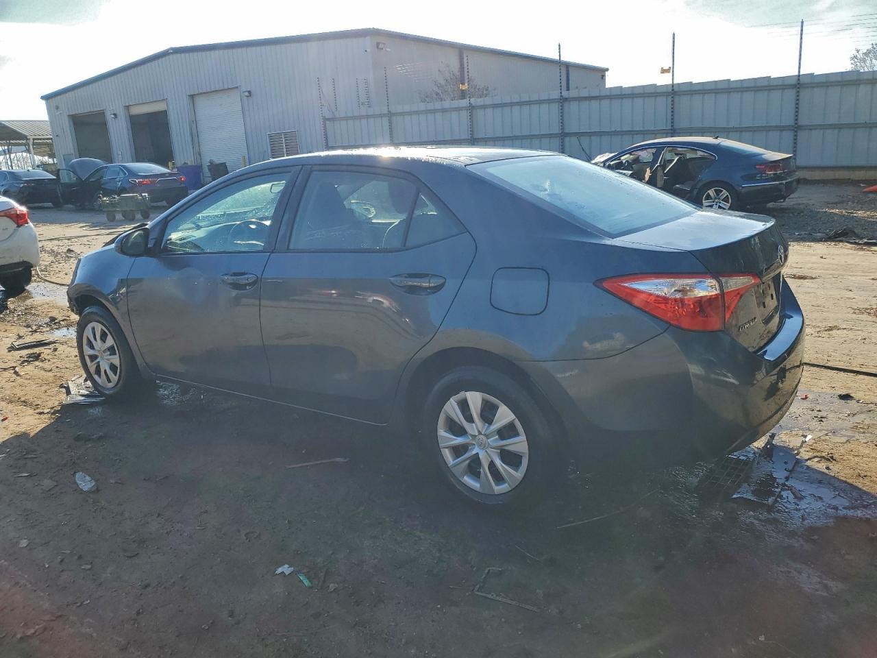 Toyota Corolla L Image 6