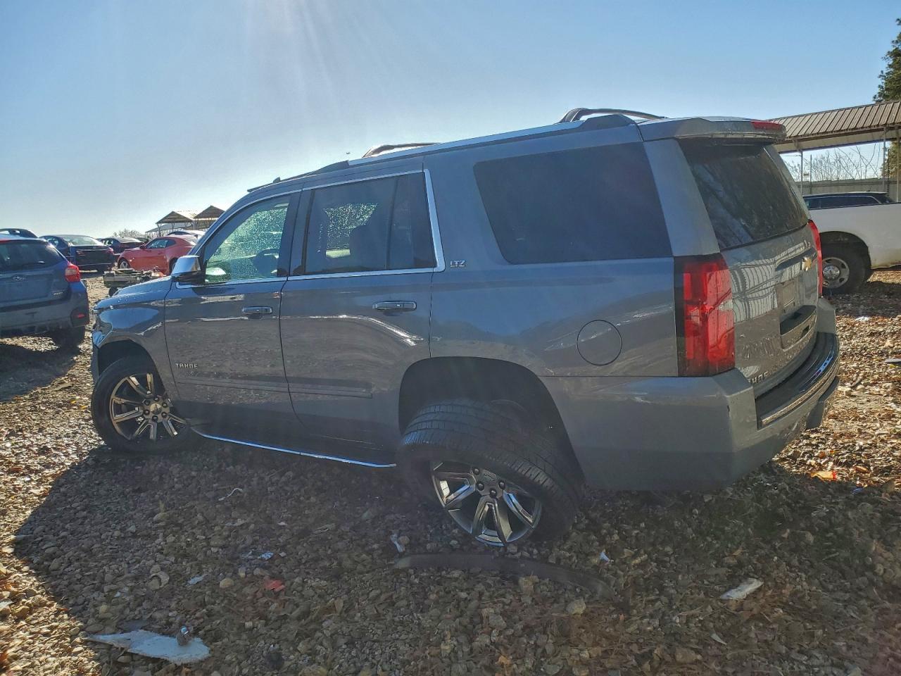 Chevrolet Tahoe C1500 Ltz Image 4