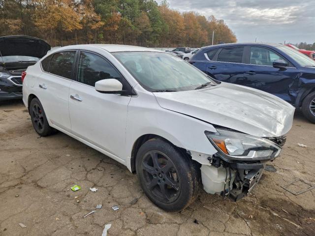 Nissan Sentra S Image 3