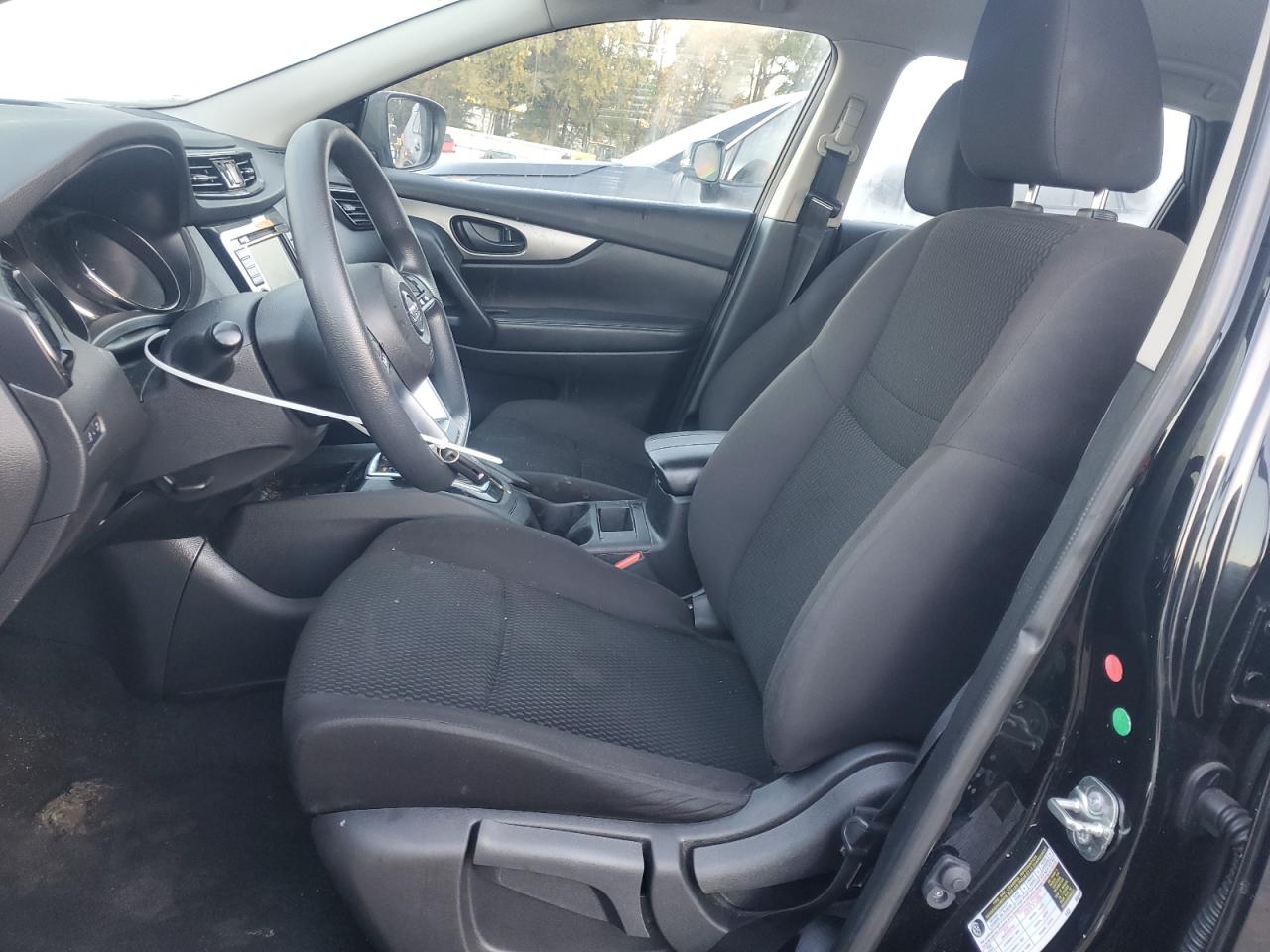 Nissan Rogue S Image 5