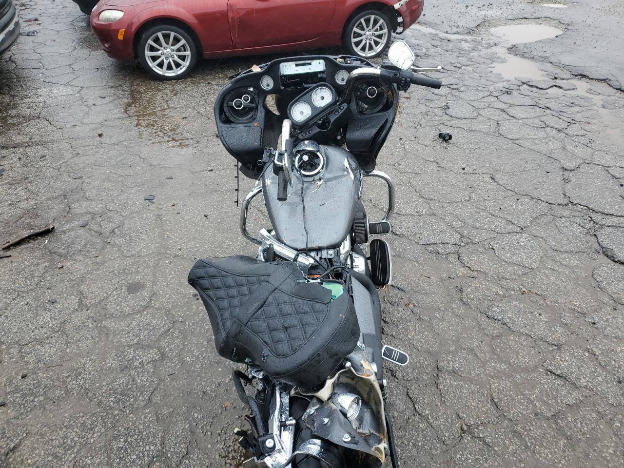 Harley-Davidson Fl Image 6