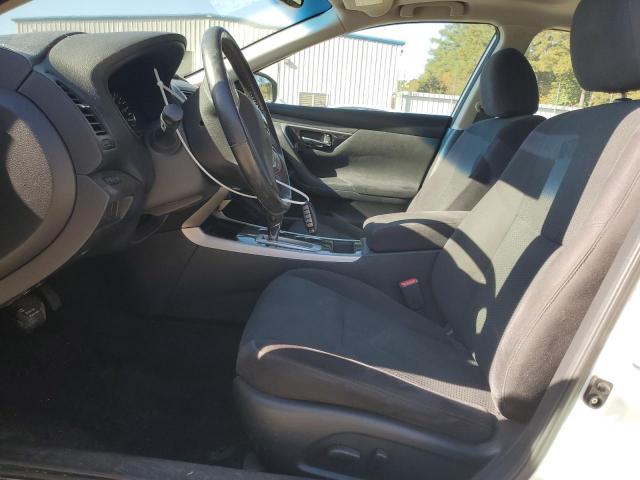 Nissan Altima 2.5 Image 6