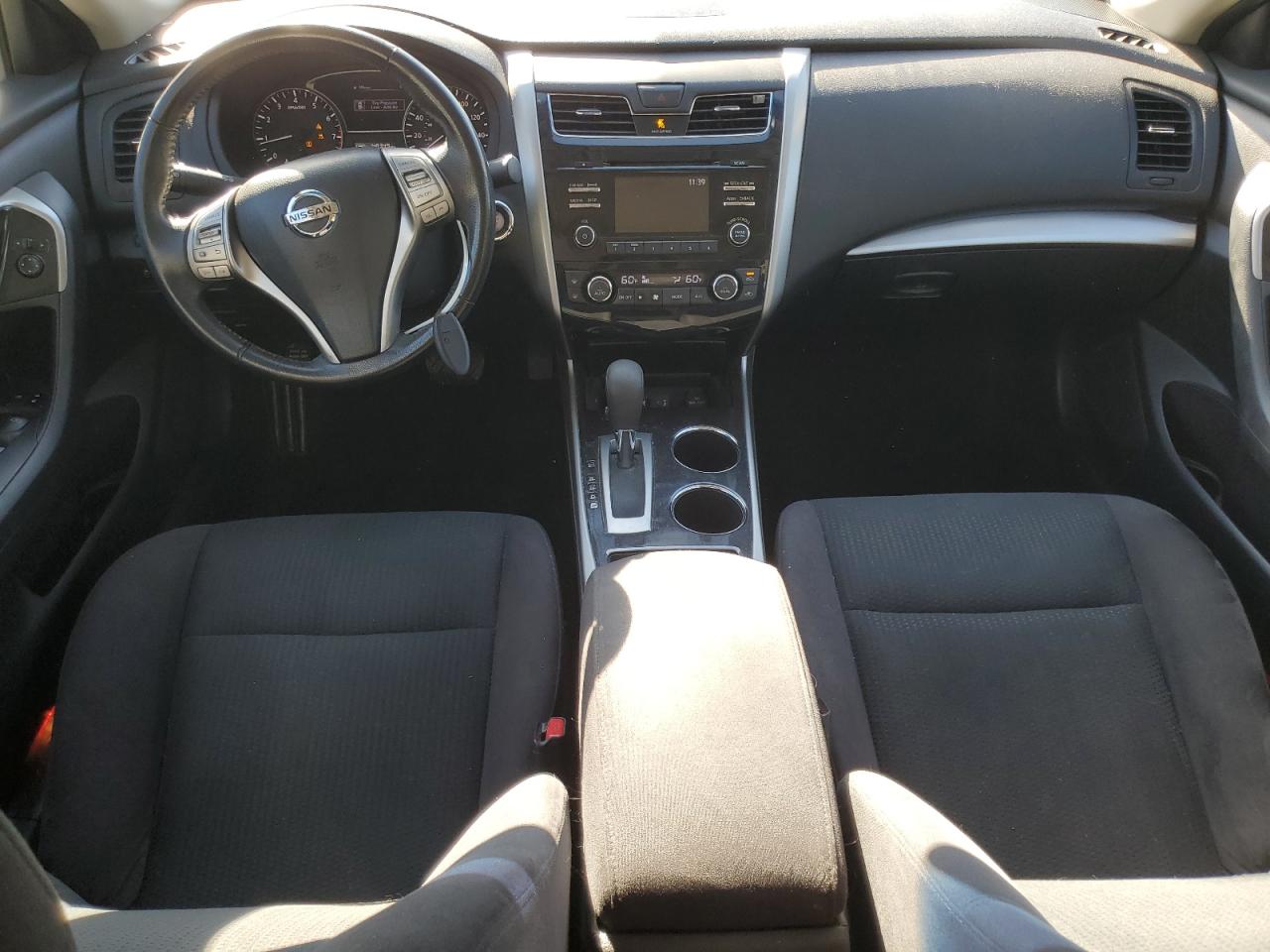 Nissan Altima 2.5 Image 8