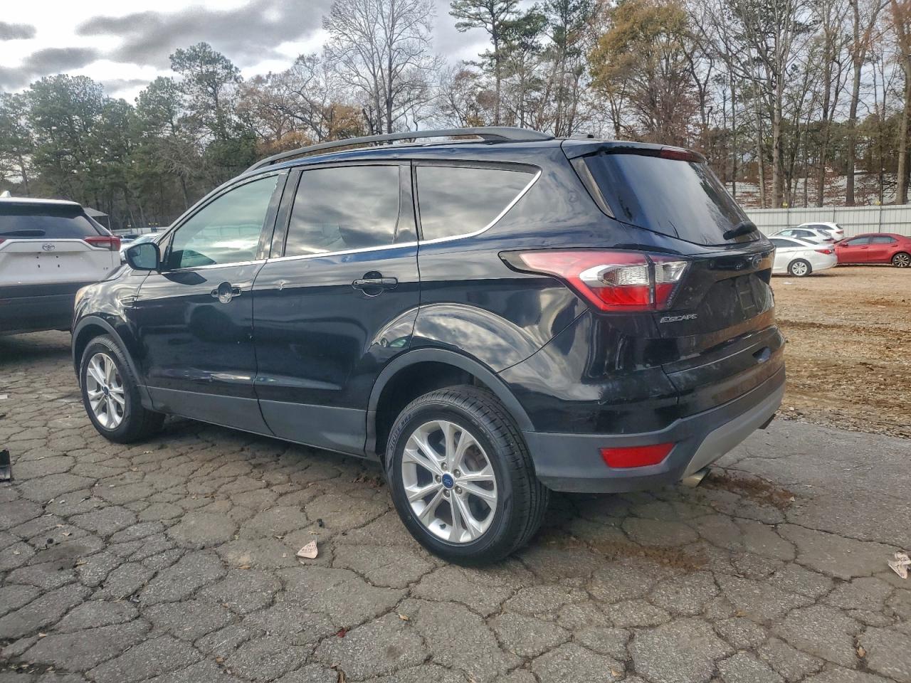 Ford Escape Se Image 6