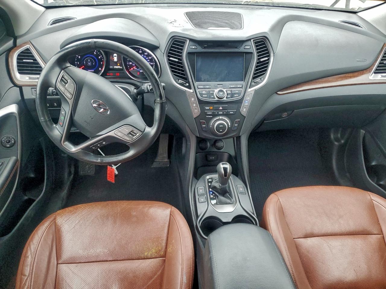 Hyundai SANTA FE Gls Image 2