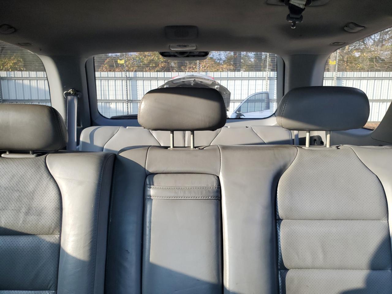 Acura MDX Touring Image 9