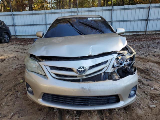 Toyota Corolla Base Image 3