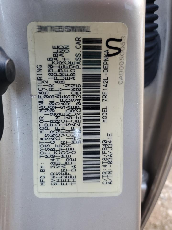 Toyota Corolla Base Image 8