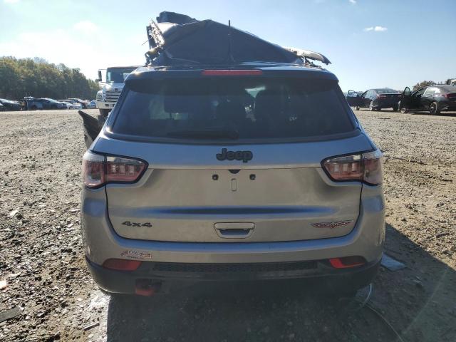 Jeep Compass Trailhawk Image 4