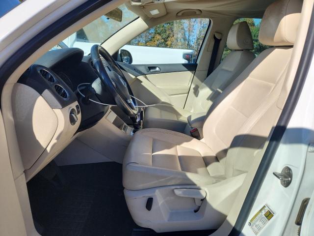 Volkswagen Tiguan S Image 9