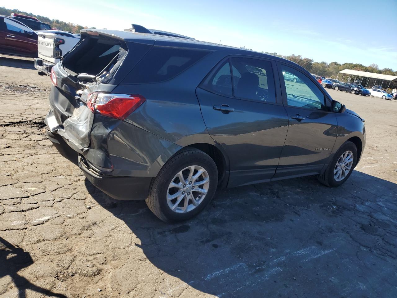 Chevrolet Equinox Ls Image 2