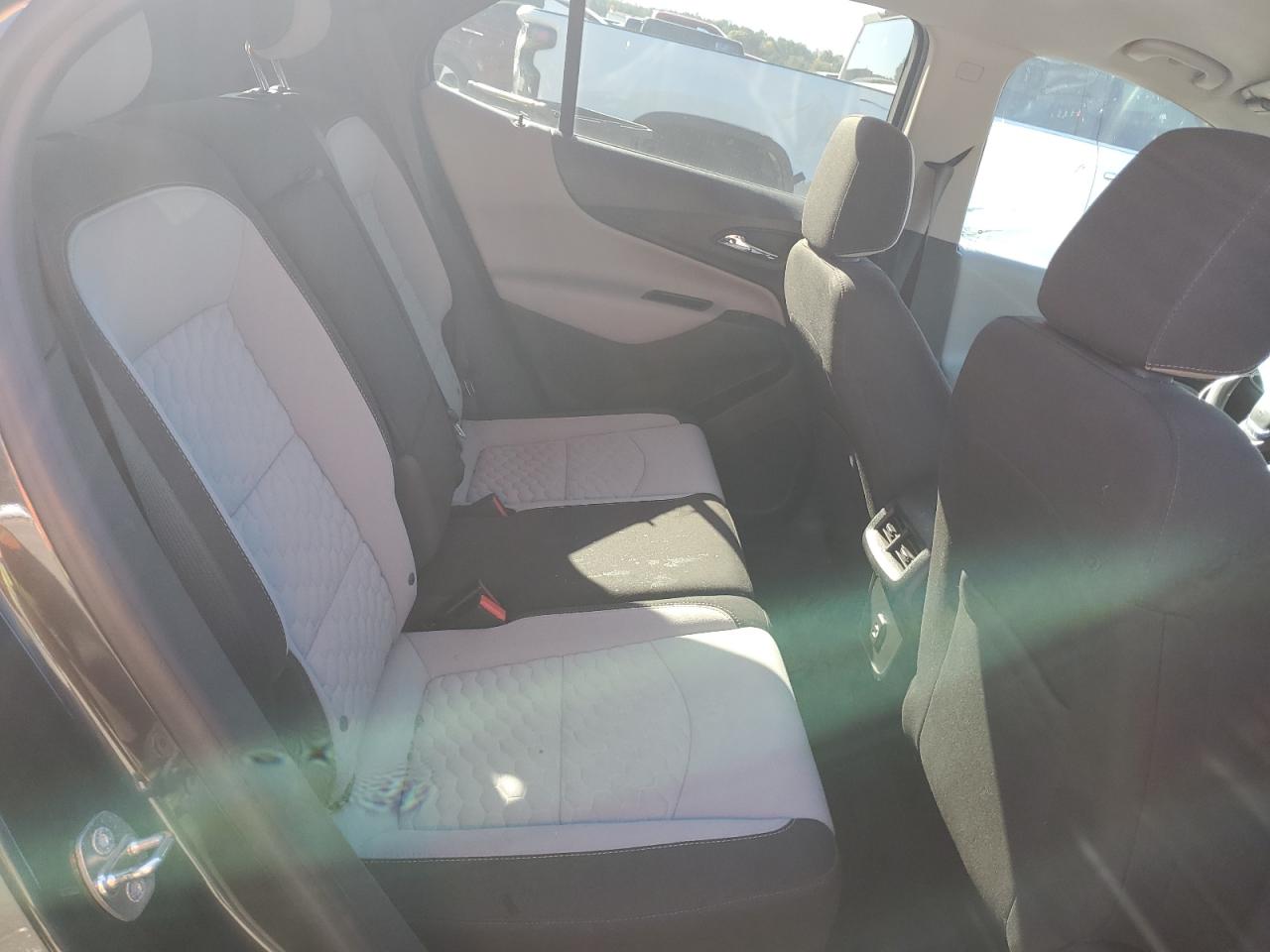 Chevrolet Equinox Ls Image 7